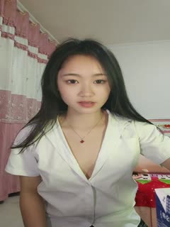 【LexisCandyshop】jk校服学生妹没钱交房租，只能帮房东做家务来补偿，结果房东让她以性抵租，被房东玩弄后入小穴