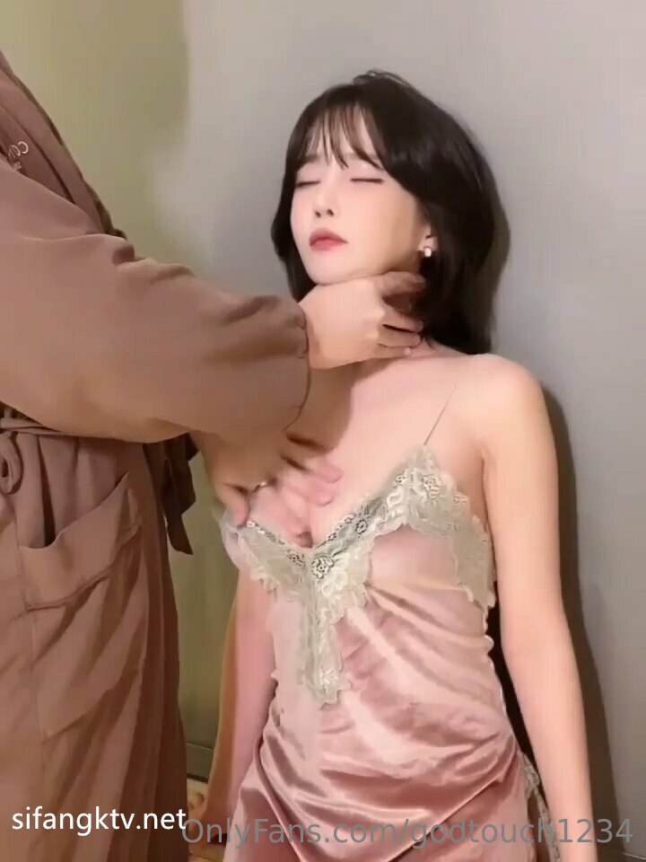 義理の姉の唇が気持ち良すぎて…濃密ベロキス連続SEX 加美杏奈